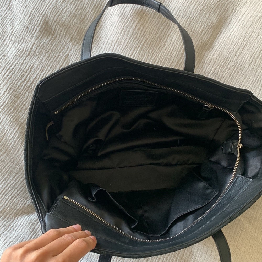 Authentic Coach Shoulder Bag - Picture 4 of 4